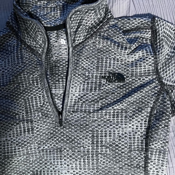 The North Face Shirt - Picture 2 of 3